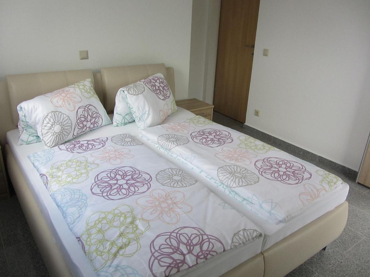 Apartment Tadic Малинська Екстер'єр фото